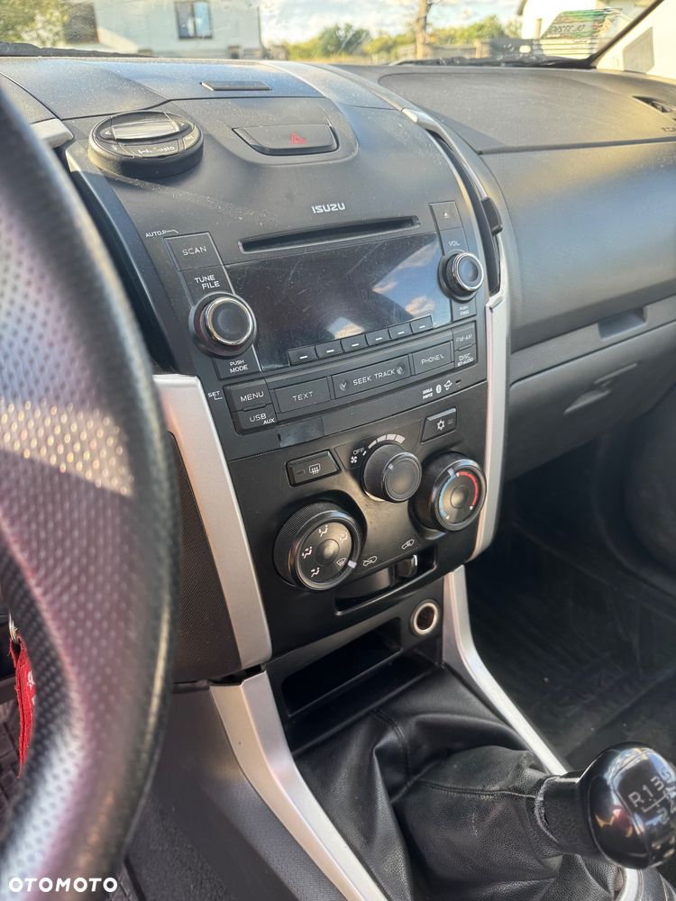 Isuzu D-Max 2.5 DC LS - 12