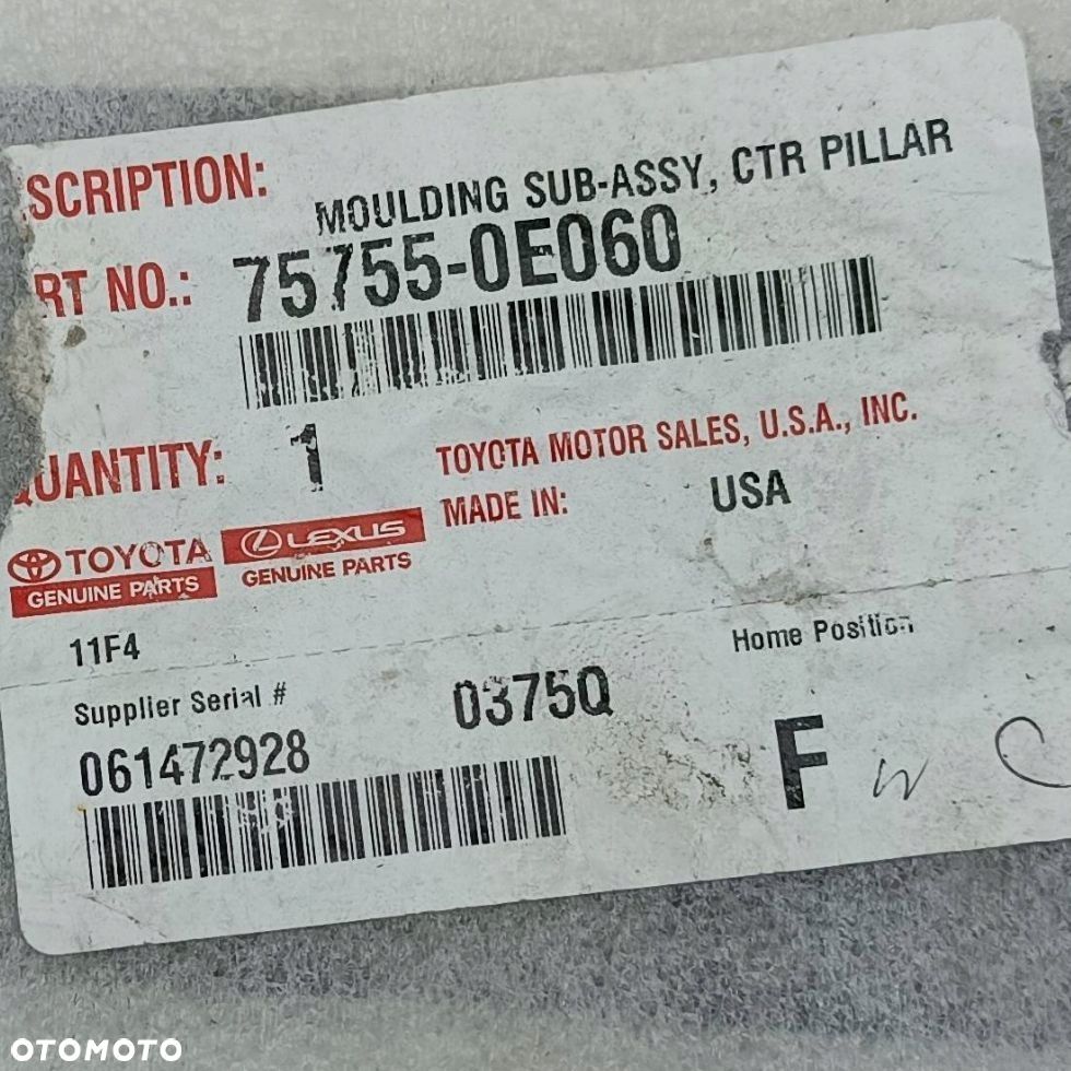 TOYOTA HIGHLANDER 20- LISTWA DRZWI PRAWY PRZÓD 75755-0E060 - 4