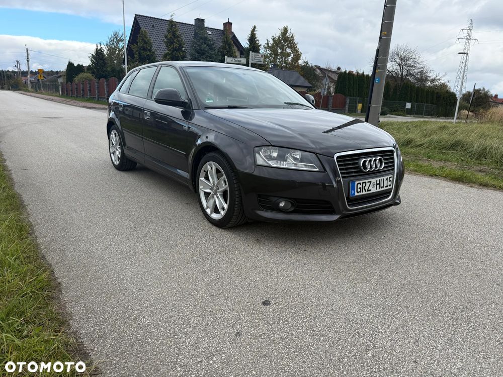 Audi A3 Sportback 1.6 TDI DPF Ambiente - 4