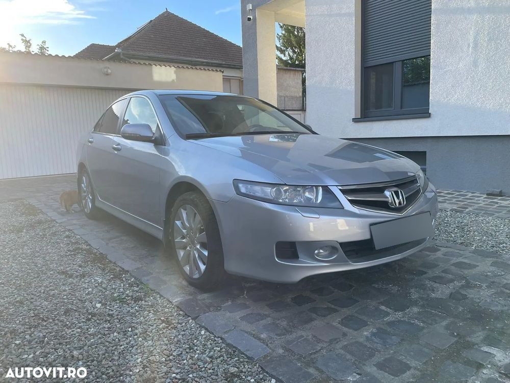 Honda Accord 2.2i-CTDi 4 Door LS - 2