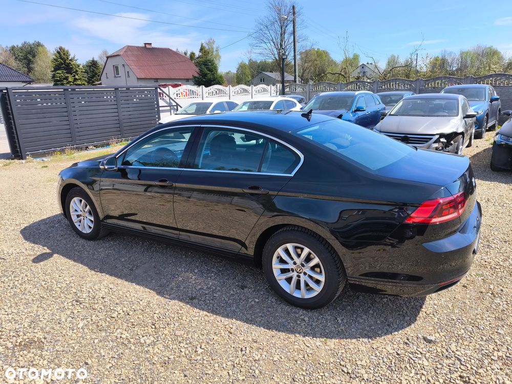 Volkswagen Passat - 6