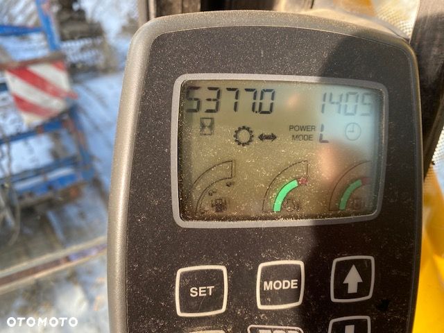JCB JS260NC - 16
