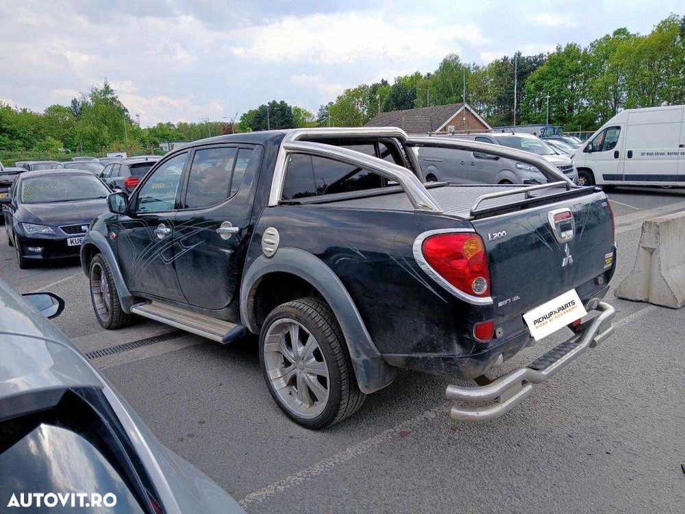 Dezmembrez Mitsubishi L200 2.5 Diesel 2006 - 10