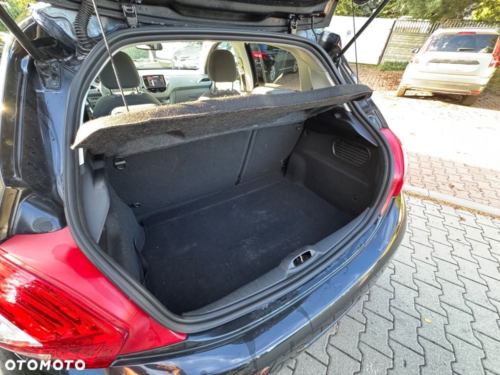 Peugeot 208 1.4 VTi Allure - 3