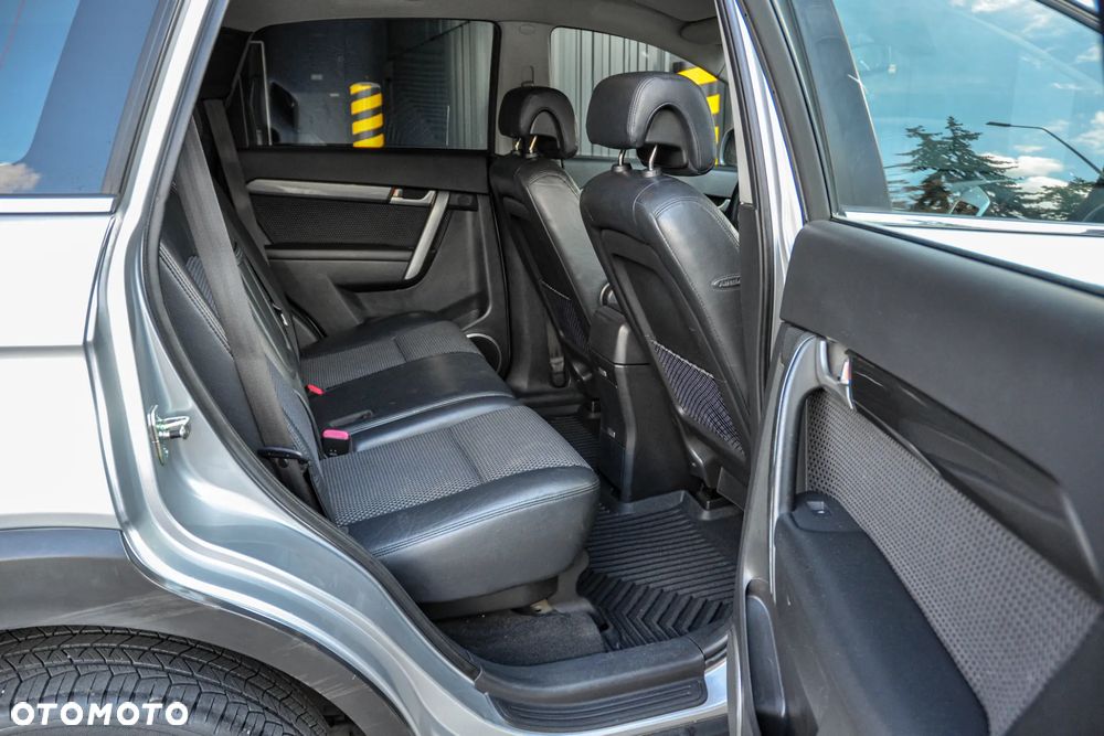 Chevrolet Captiva - 12