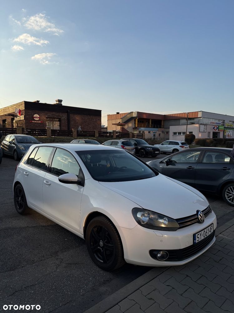 Volkswagen Golf - 2