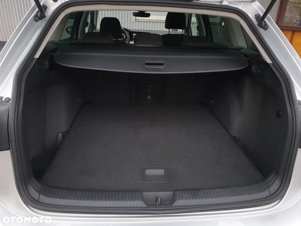 Volkswagen Golf - 35