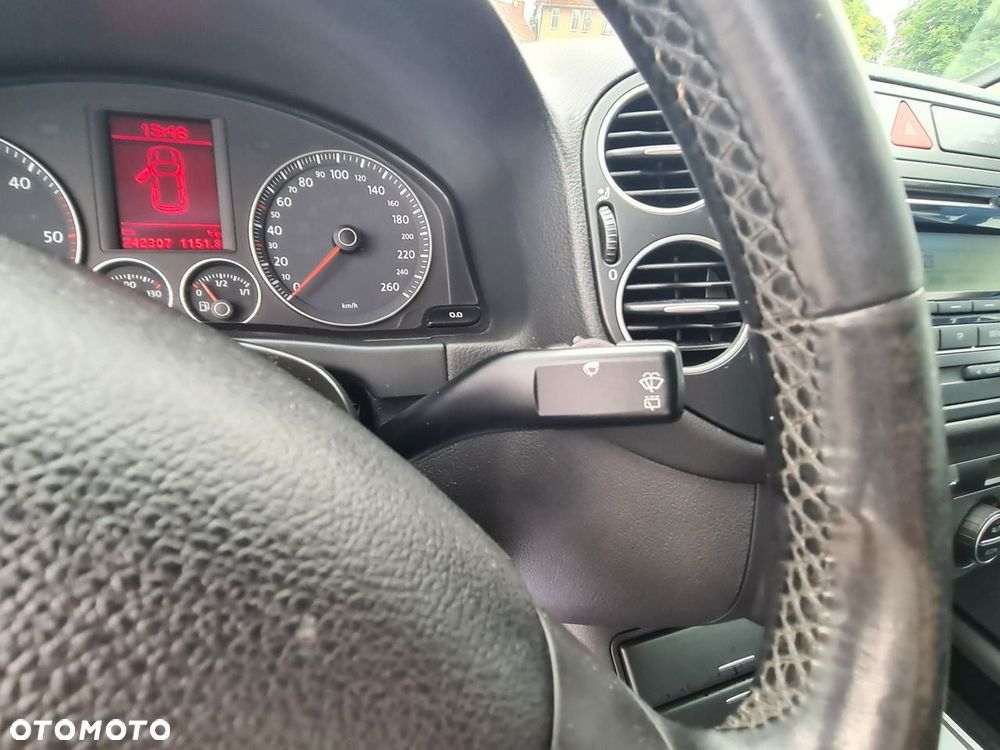 Volkswagen Golf Plus 1.9 TDI Comfortline - 16