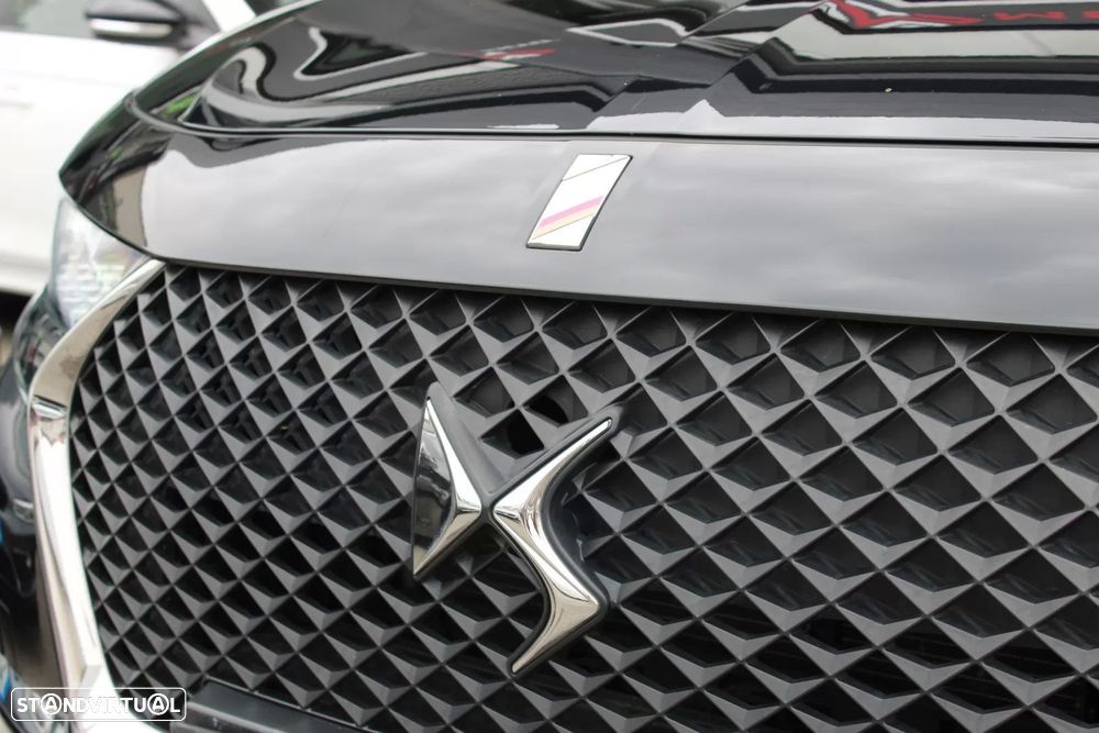 DS DS7 Crossback E-Tense Performance Line EAT8 - 12