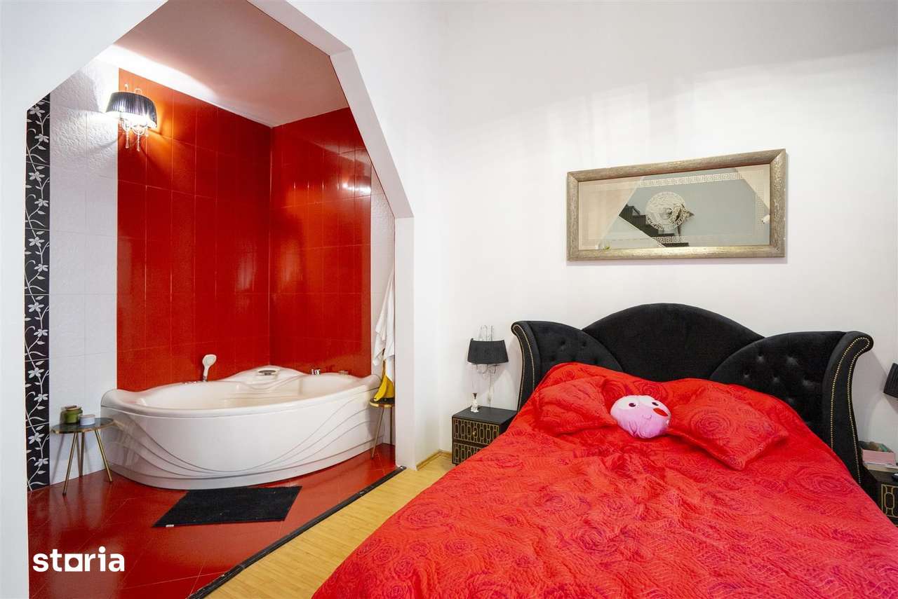 Apartament ULTRACENTRAL cu loc de parcare — fotografia 1