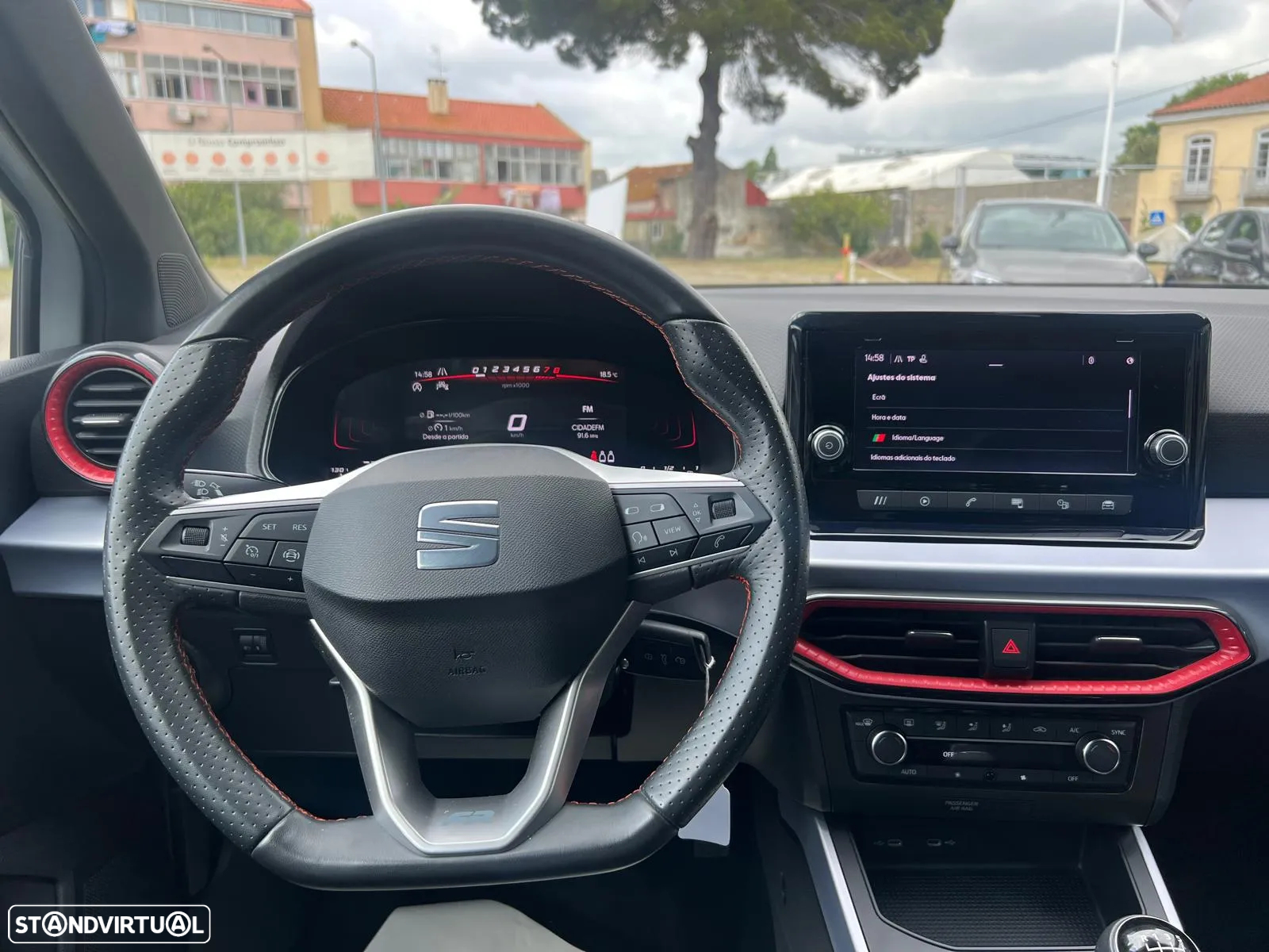 SEAT Arona 1.0 TSI FR - 11