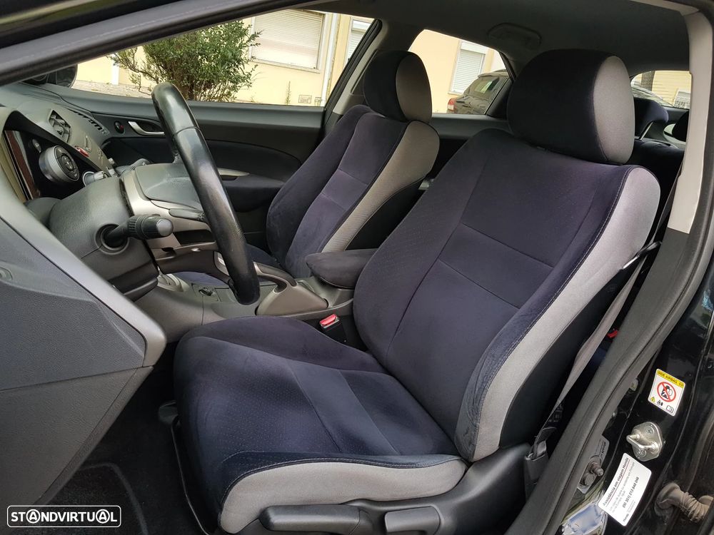 Honda Civic 1.8 Sport - 29