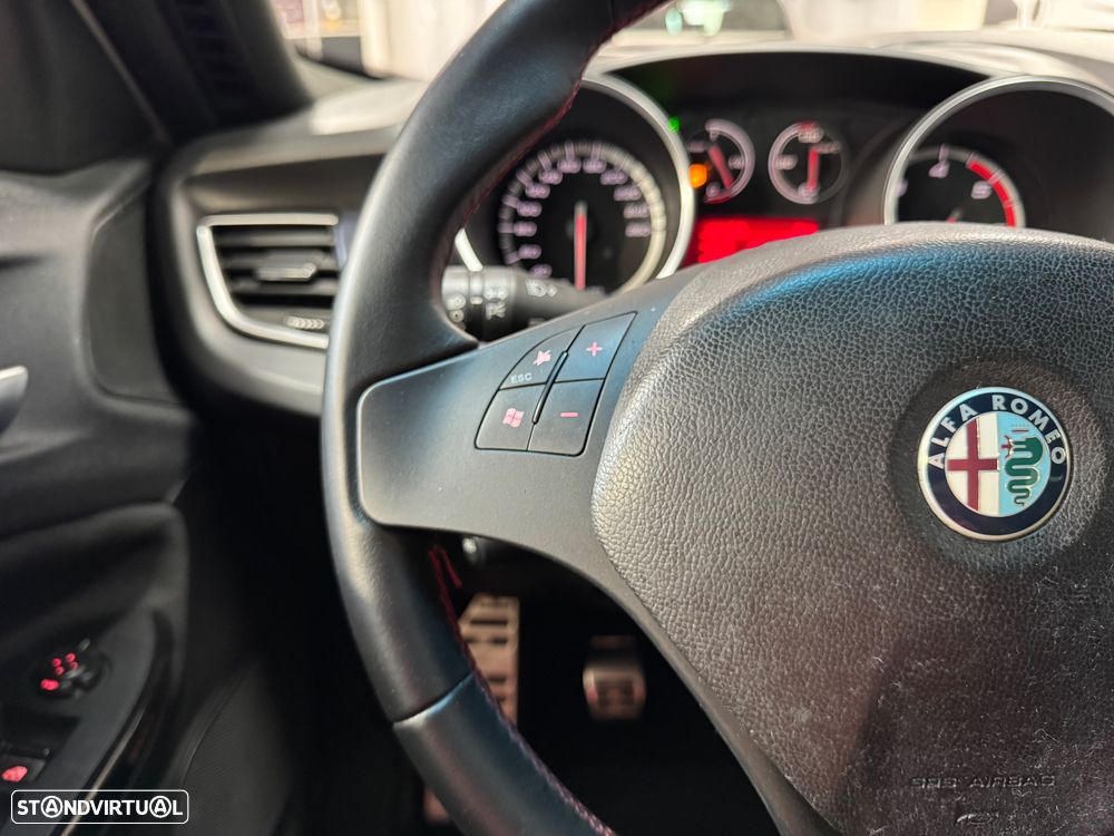 Alfa Romeo Giulietta 1.6 JTDm Veloce - 20