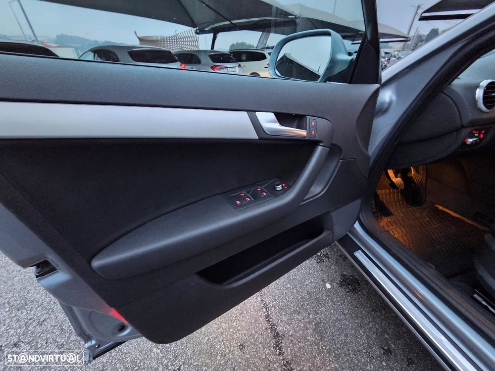 Audi A3 2.0 TDI DPF quattro S line Sport Pack - 25