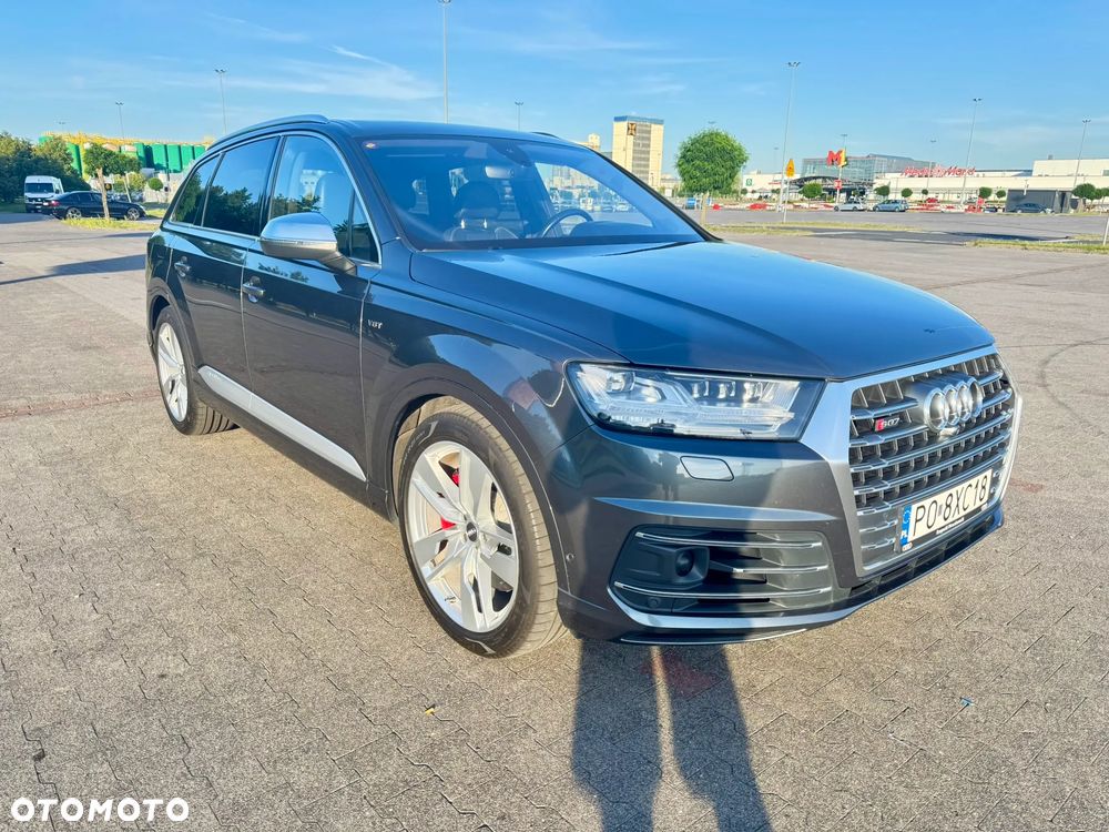 Audi SQ7 - 7