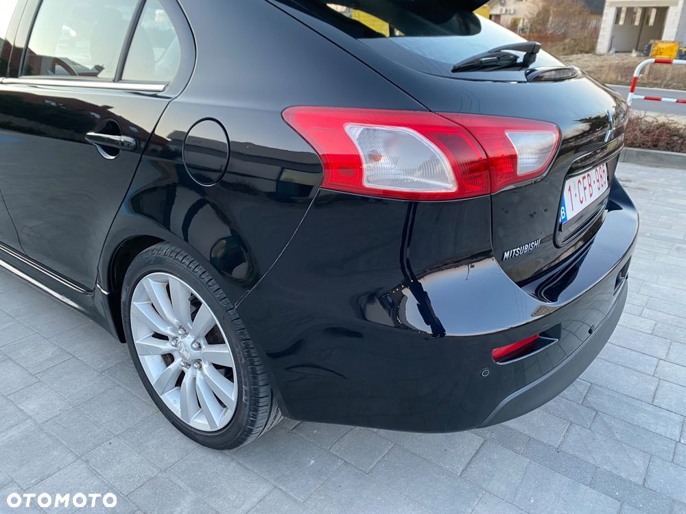 Mitsubishi Lancer 1.8 Intense - 29