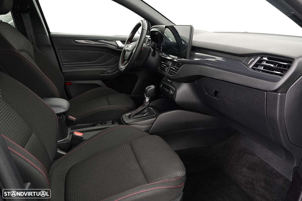 Ford Focus SW 1.0 EcoBoost MHEV ST-Line Aut. - 21