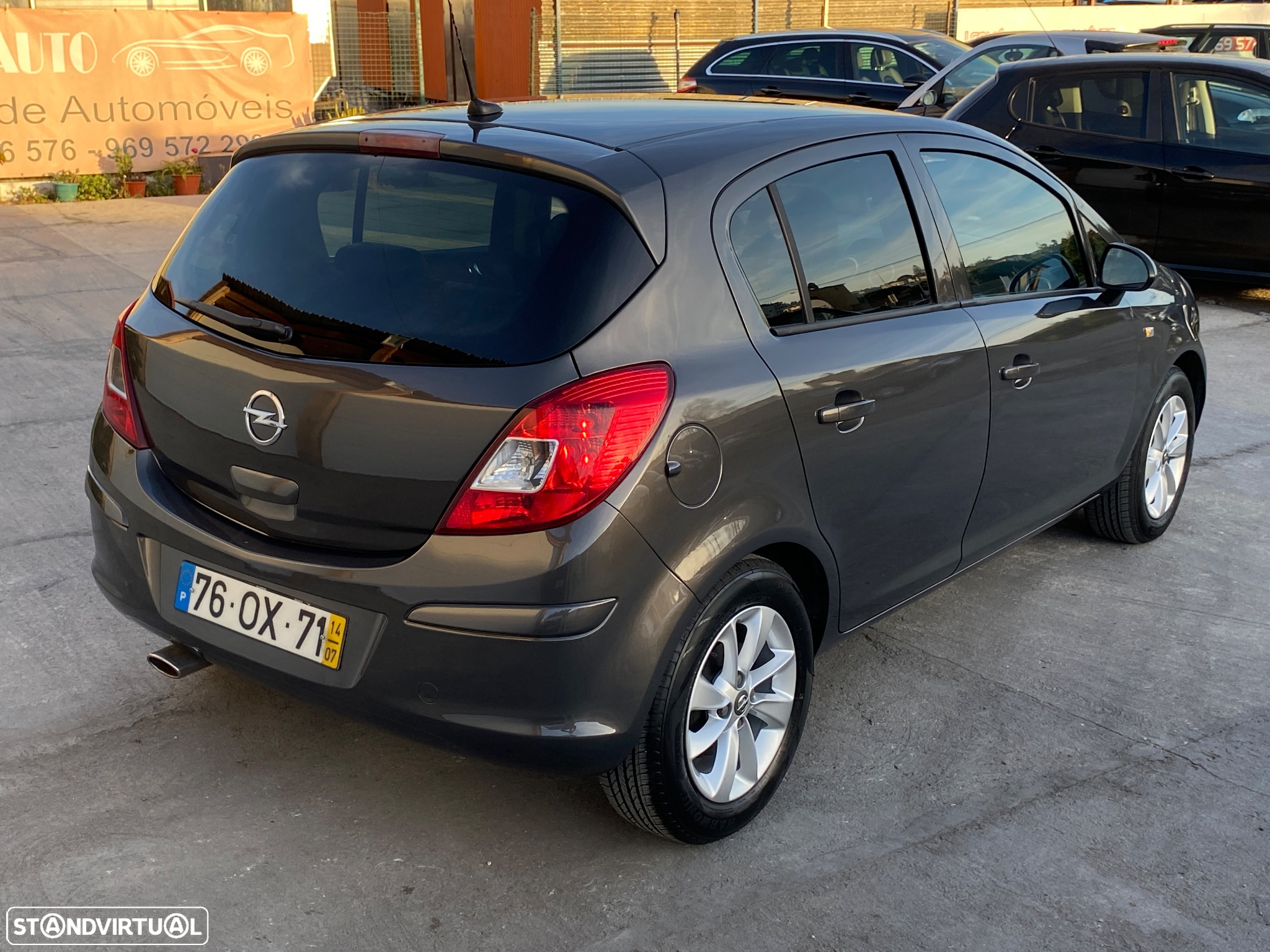 Opel Corsa 1.2 Go! FlexFuel - 4