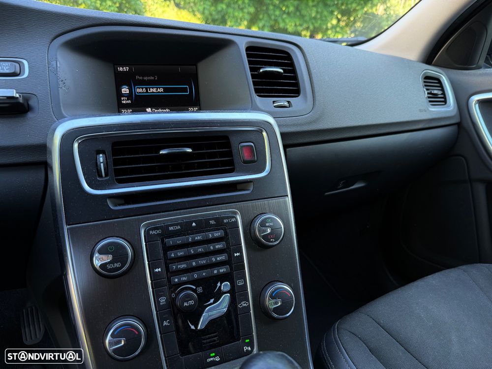 Volvo S60 2.0 D3 Momentum - 8
