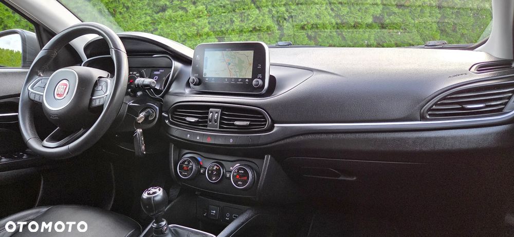 Fiat Tipo 1.4 T-Jet Business Line - 23