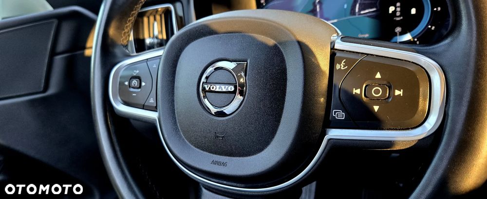 Volvo XC 60 B4 D Geartronic Momentum Pro - 27