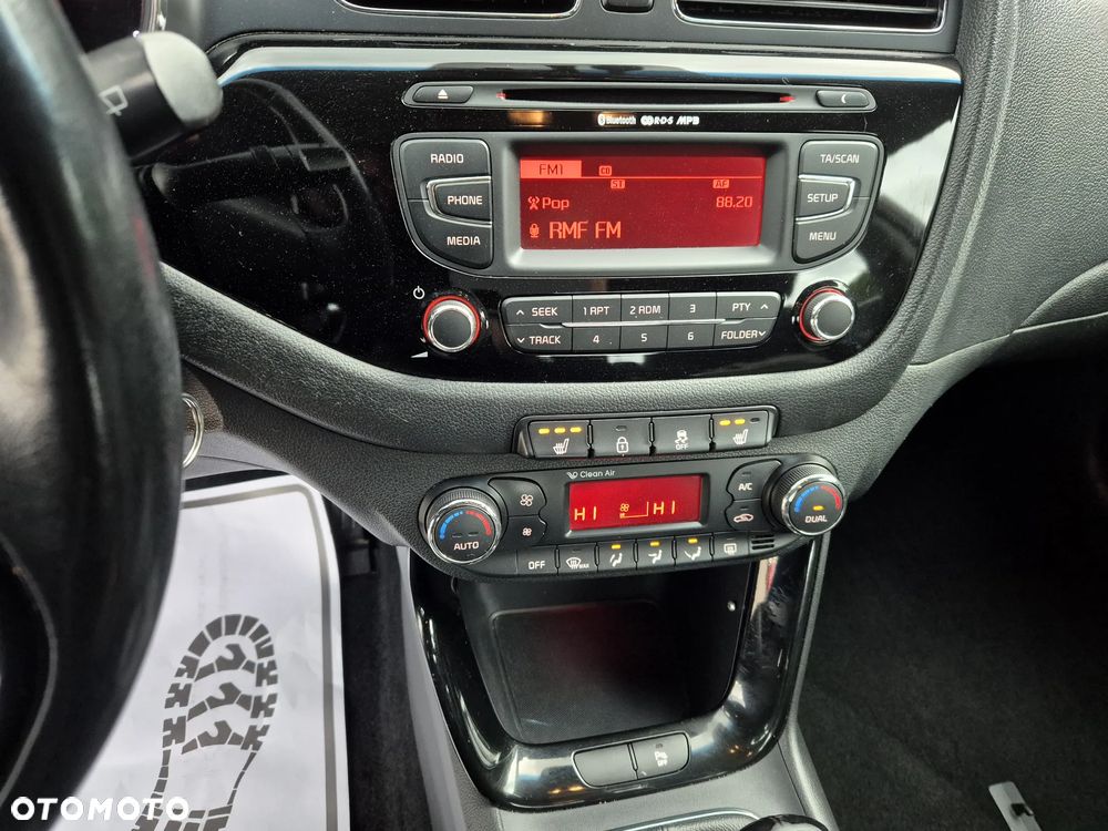 Kia Ceed 1.4 CVVT Dream Team Edition - 26