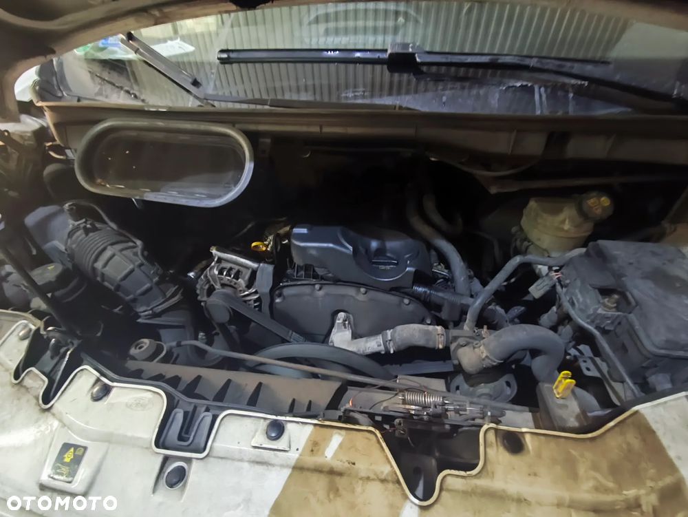 Ford Transit - 12
