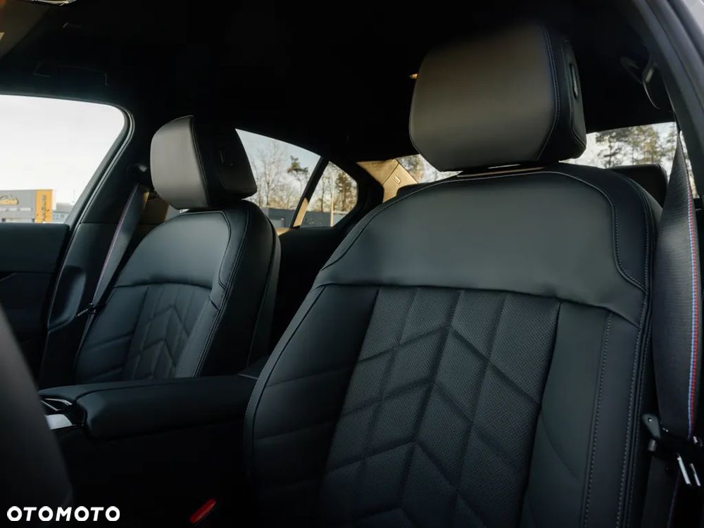 BMW Seria 5 520d xDrive - 12