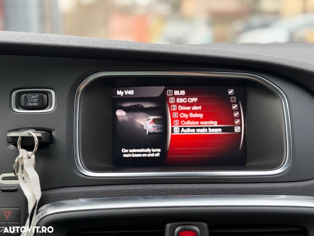 Volvo V40 D4 Geartronic Summum - 33
