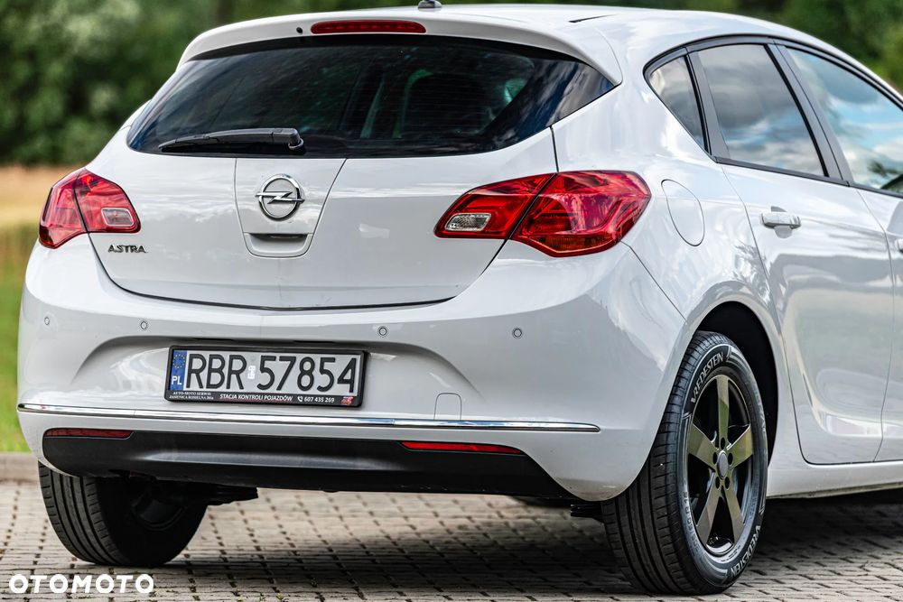 Opel Astra 1.6 Style - 10