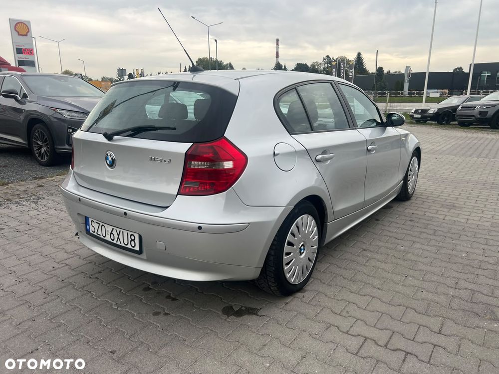 BMW Seria 1 2009 photo 3