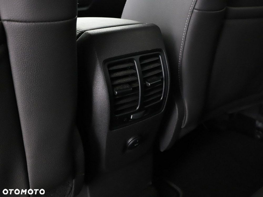 Ford Kuga 1.5 EcoBoost 2x4 ST-Line - 36