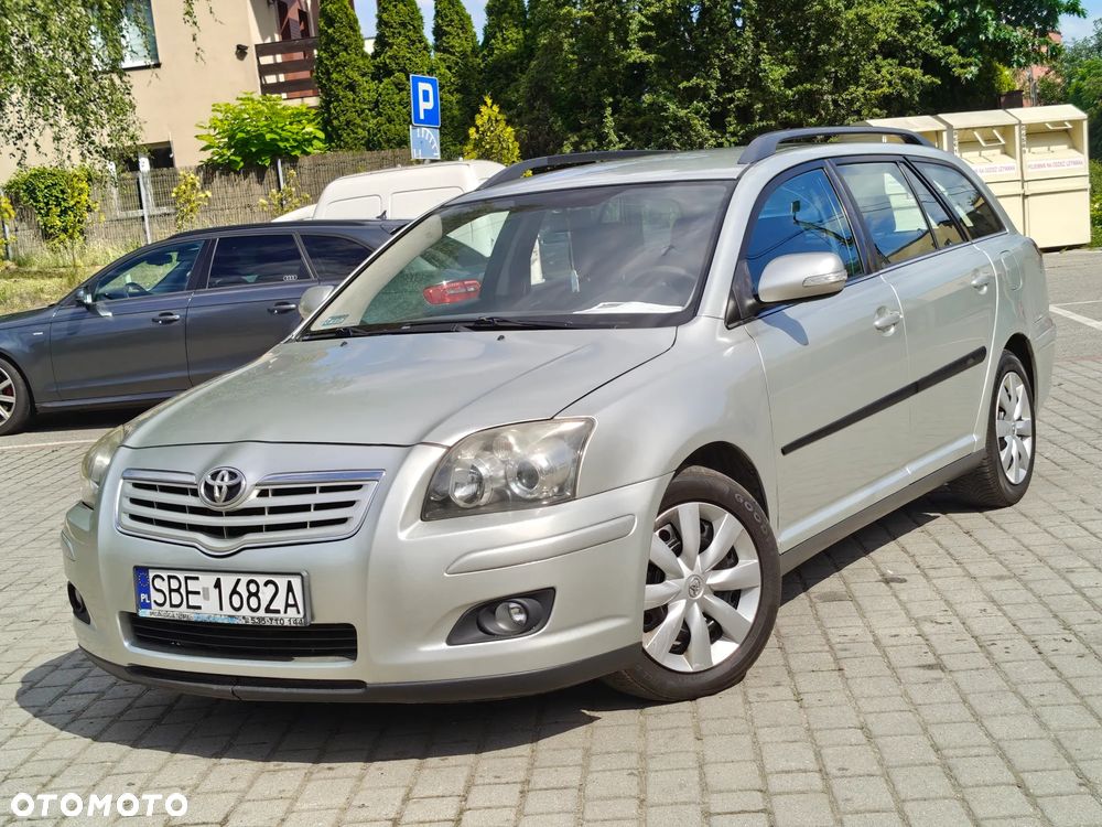 Toyota Avensis 2.0 D-4D Premium - 2
