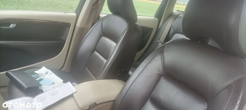 Volvo XC 70 - 11