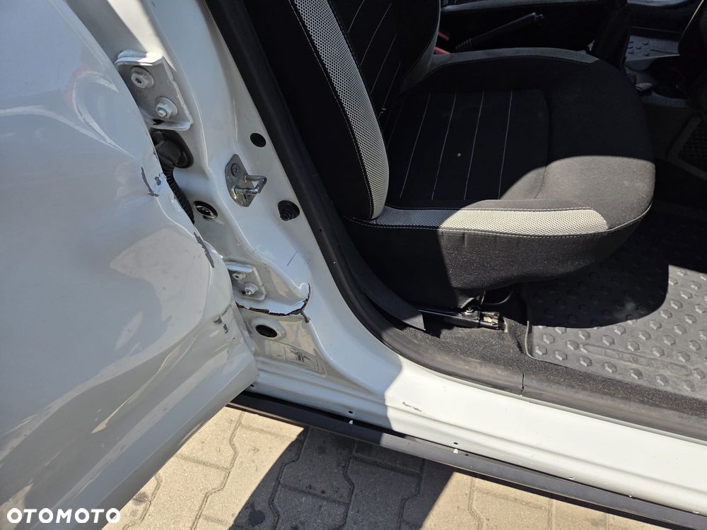 Dacia Sandero Stepway 1.5 dCi Laureate S&S - 15