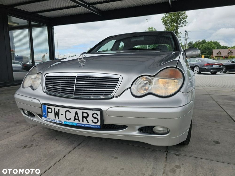 Mercedes-Benz Klasa C 180 Kompressor Classic - 7