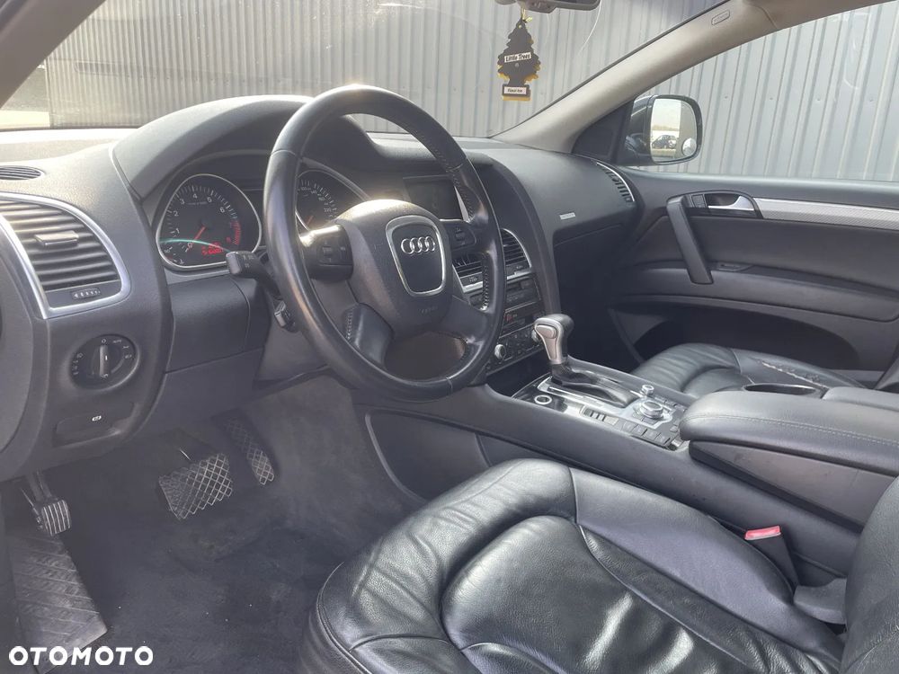 Audi Q7 3.6 FSI Quattro Tiptronic - 10