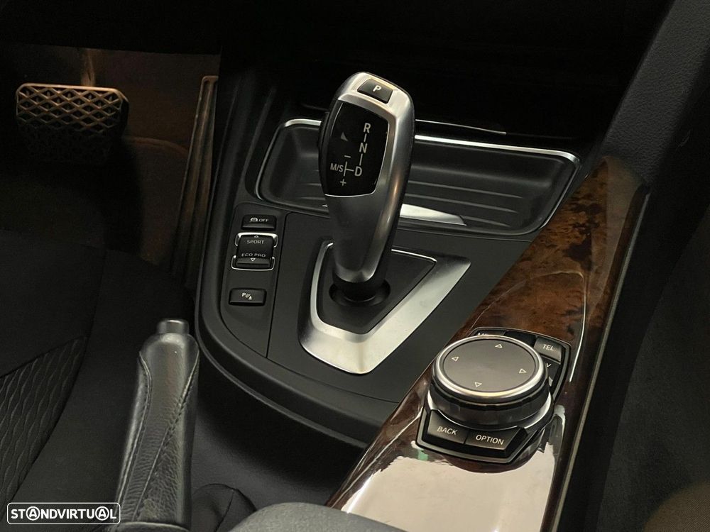 BMW 325 d Touring Aut. Blue Performance Luxury Line - 8