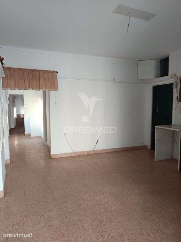 Apartamento T1 com Terraço no Centro de Campo Maior - Grande imagem: 4/36