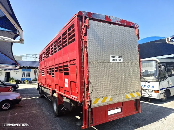 Volvo FL7 transporte de suínos - 4