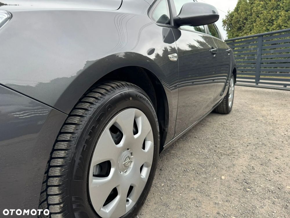 Opel Astra 1.6 Active - 11