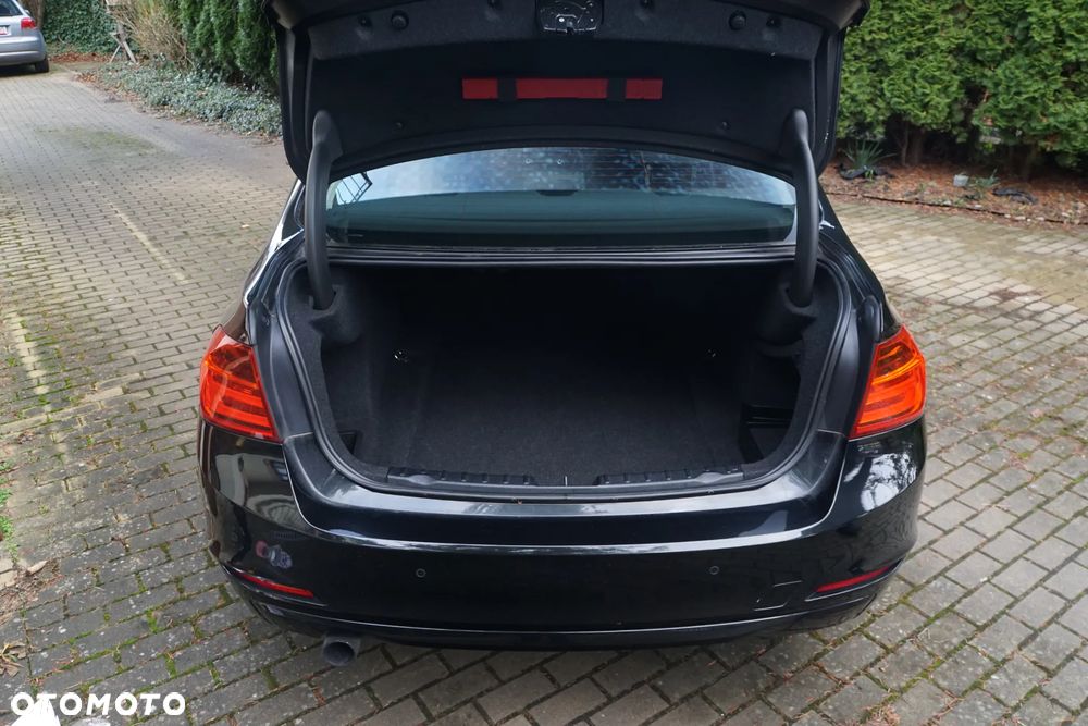 BMW Seria 3 - 24