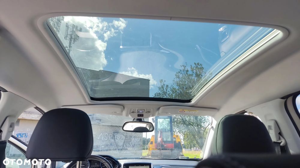 Peugeot 2008 1.2 PureTech Allure S&S - 6