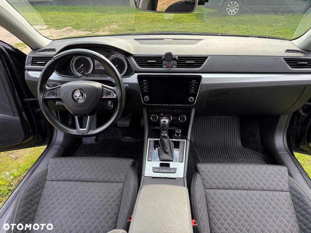 Skoda Superb 2.0 TSI Ambition DSG - 15