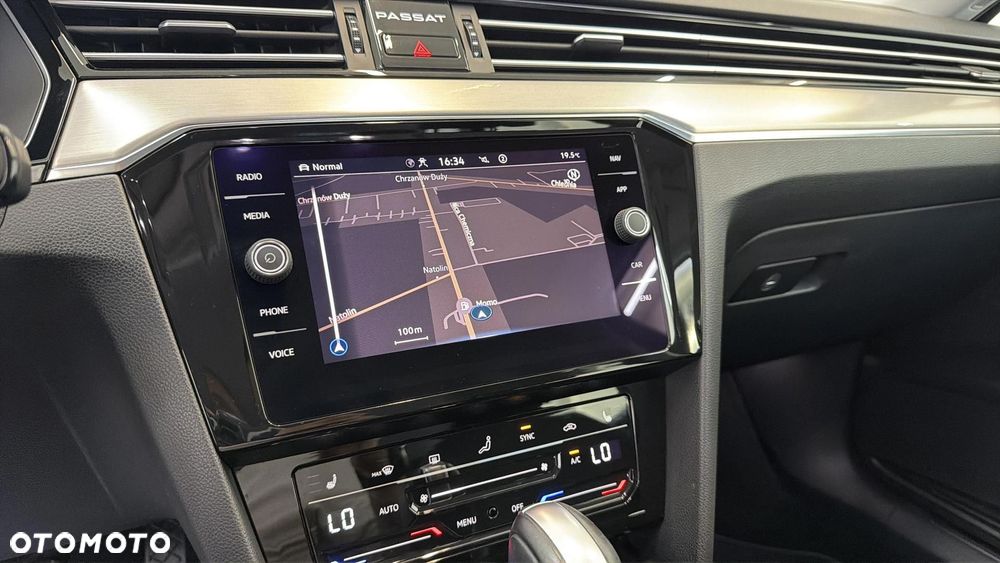 Volkswagen Passat 2.0 TDI EVO Elegance DSG - 27