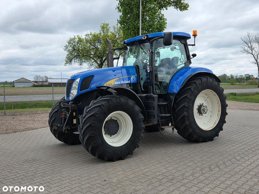 New Holland T7030 PC 2011R - 19