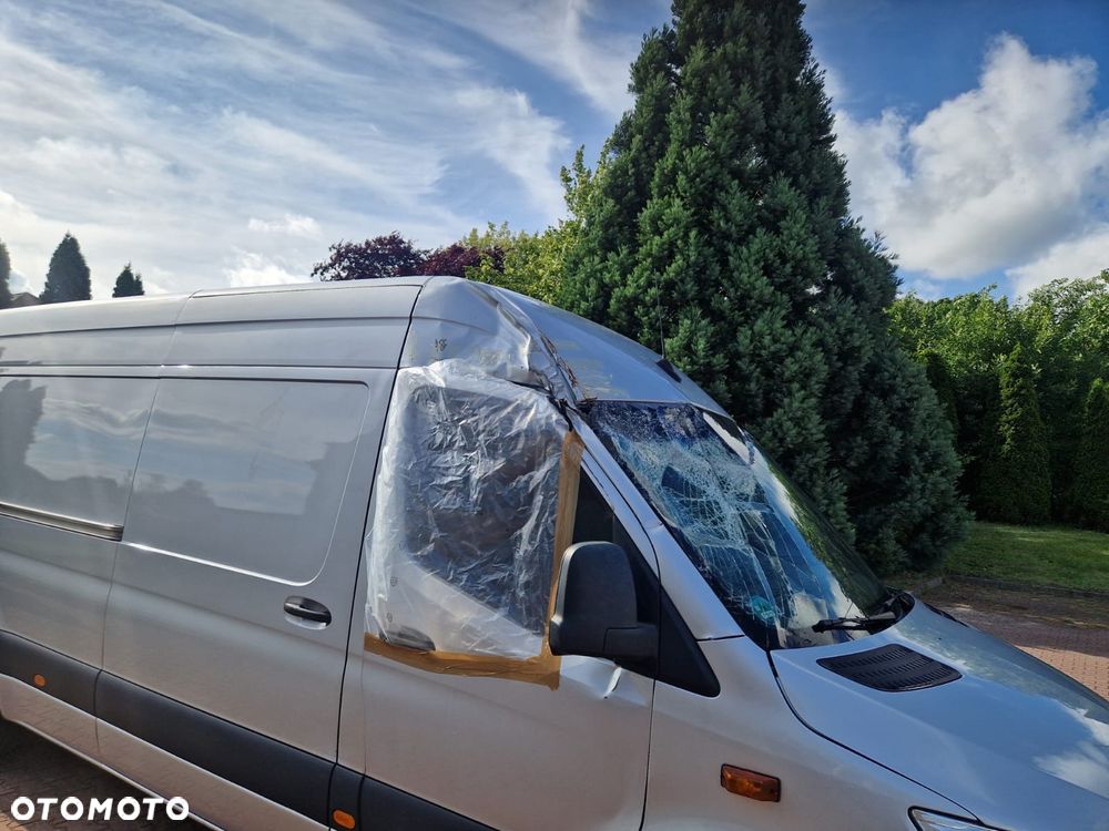 Mercedes-Benz Sprinter - 5