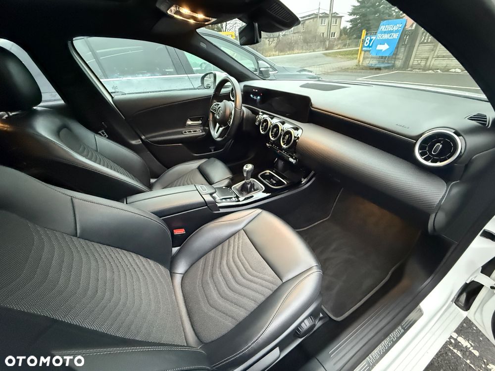 Mercedes-Benz Klasa A 180 d Style - 32