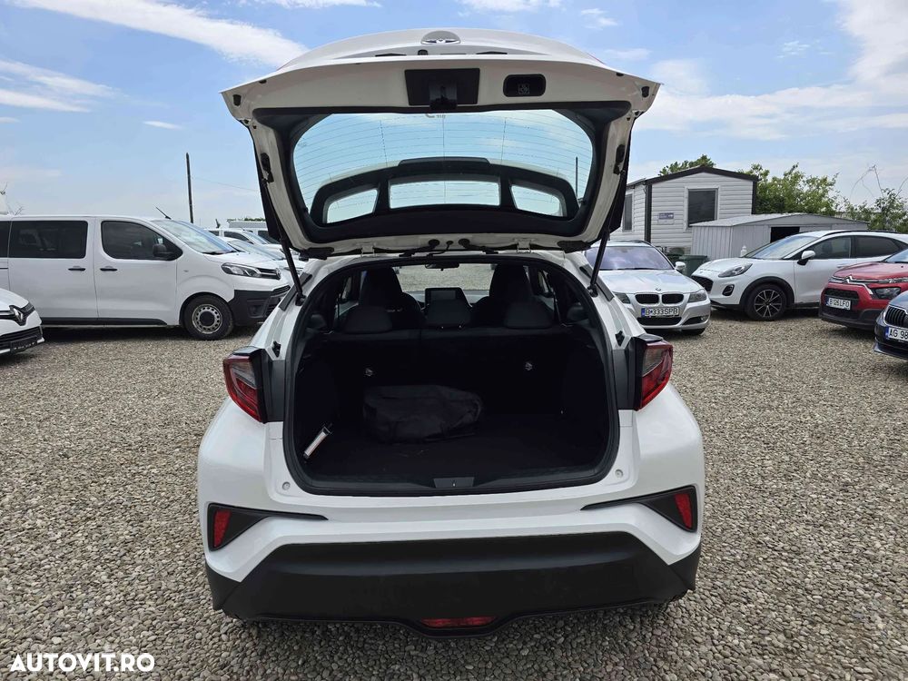 TOYOTA C-HR 2021 — imagine 7