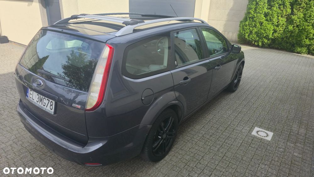 Ford Focus 2.0 TDCi Ghia - 12